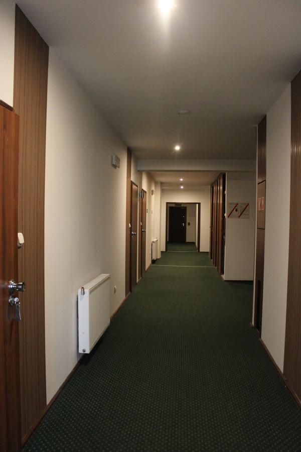 Hotel Pod Jeleniem Tuchola Luaran gambar